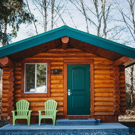 Port Hardy Cabins Bagian luar foto